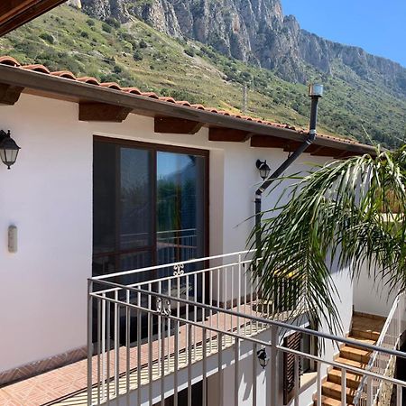 Villa Antonio Чинизи Екстериор снимка