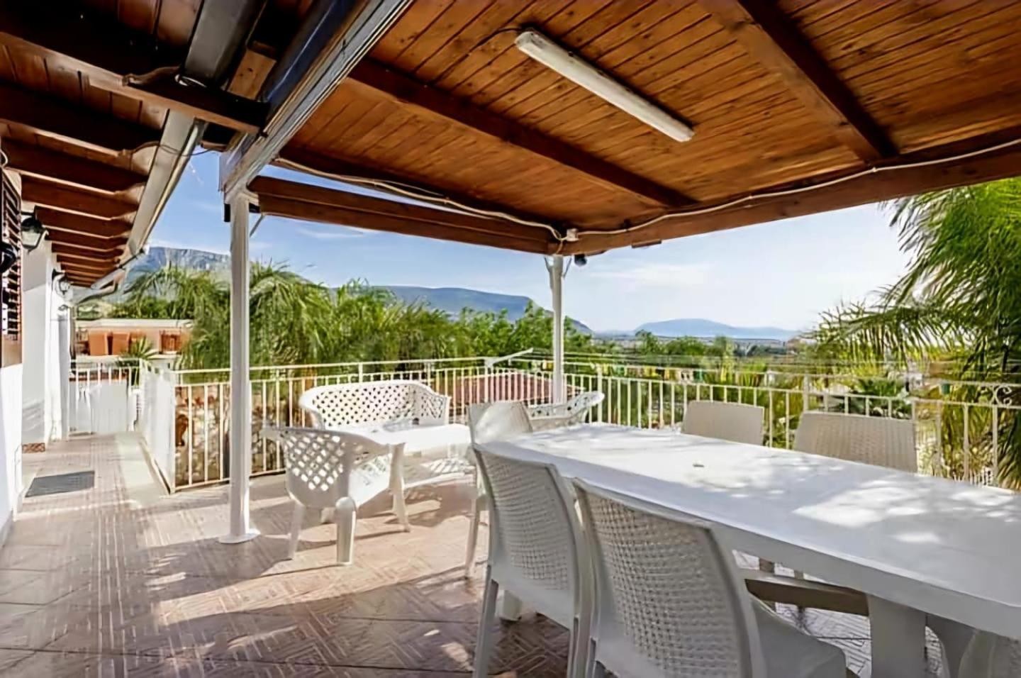 Villa Antonio Чинизи Екстериор снимка